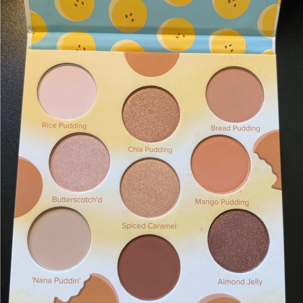 *NWT* Beauty Bakerie Proof is in the Puddin’ Eyeshadow Palette